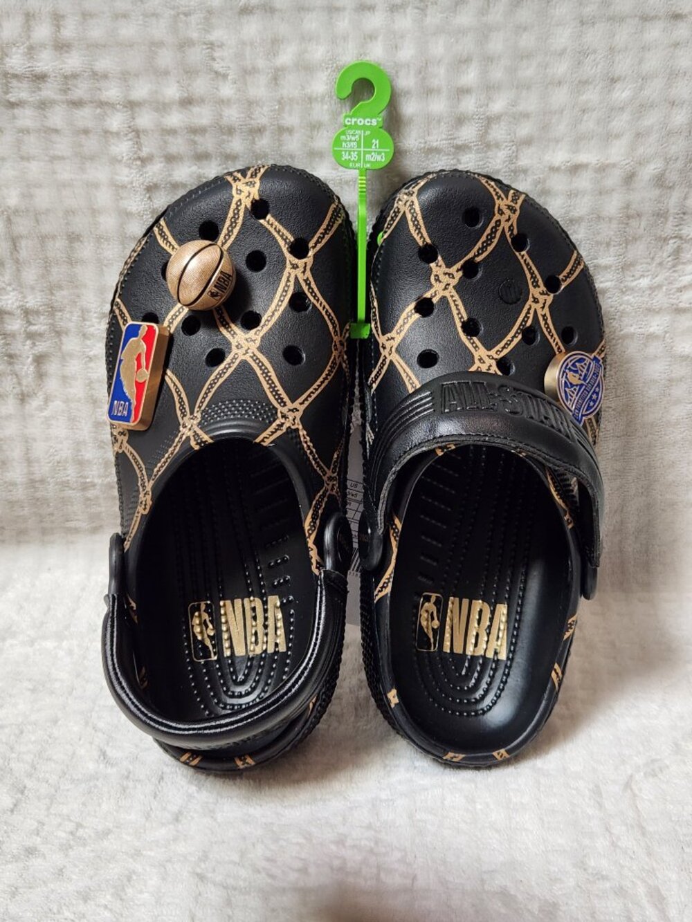 CROCS - NBA CLASSIC CLOG Unisex - Youth Boy's 3 / Girl's 5 - NEW NIB - Picture 2 of 9